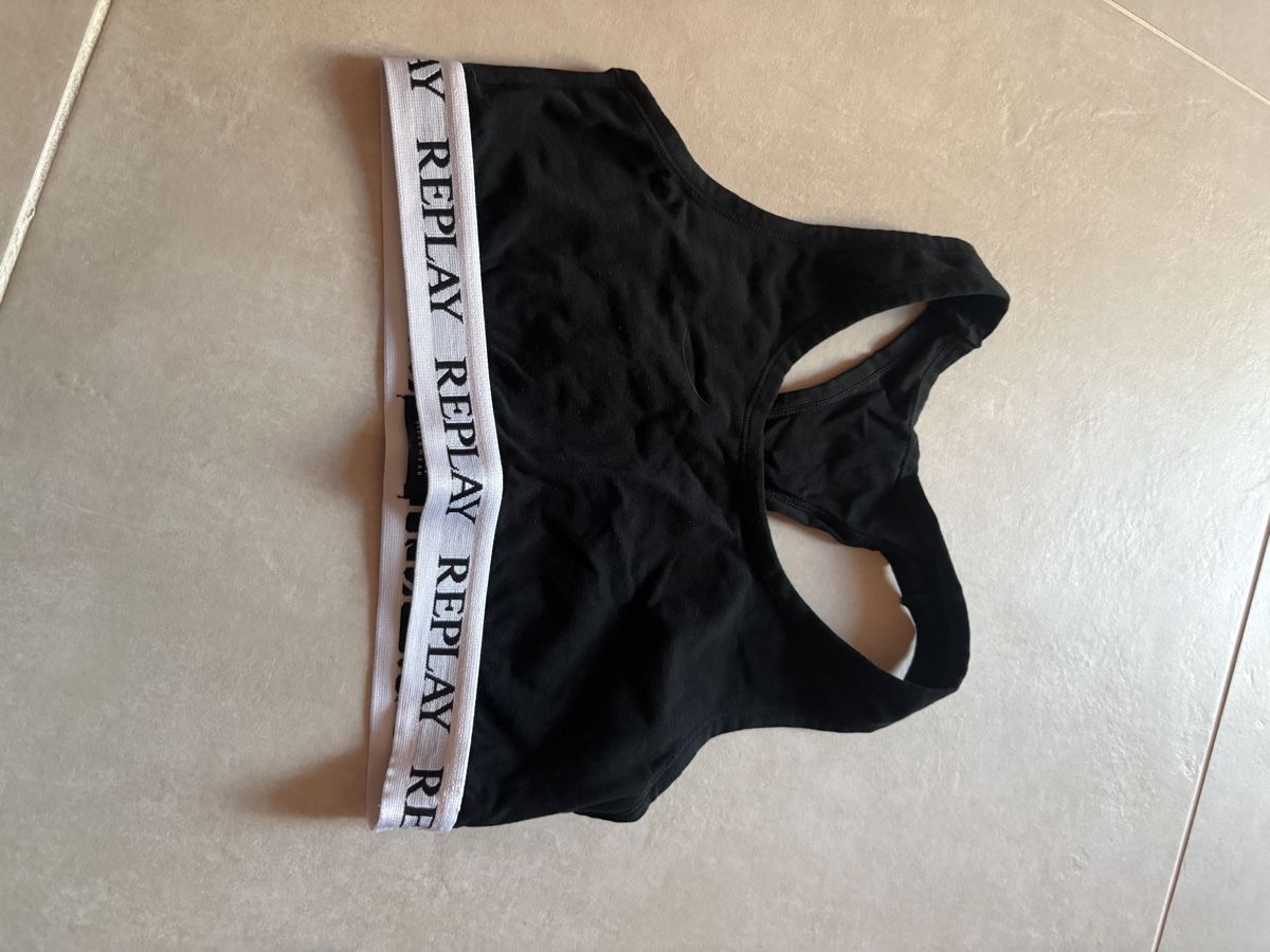 Replay Top: Replay Top in M – Nuovo (secondo la descrizione) da Aarwangen venduto da emelie.1101