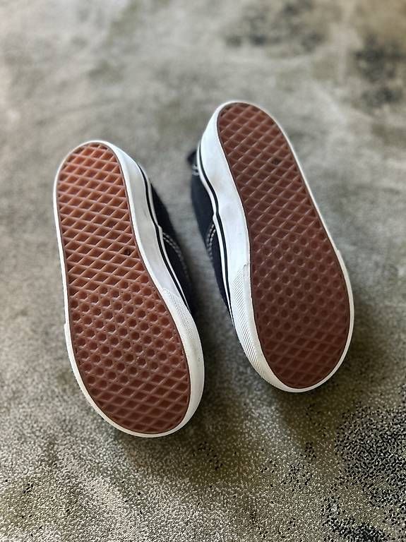 Scarpe da uomo: Vans SlipOns 26.5 – Usato da Zollikon venduto da JuRock 3