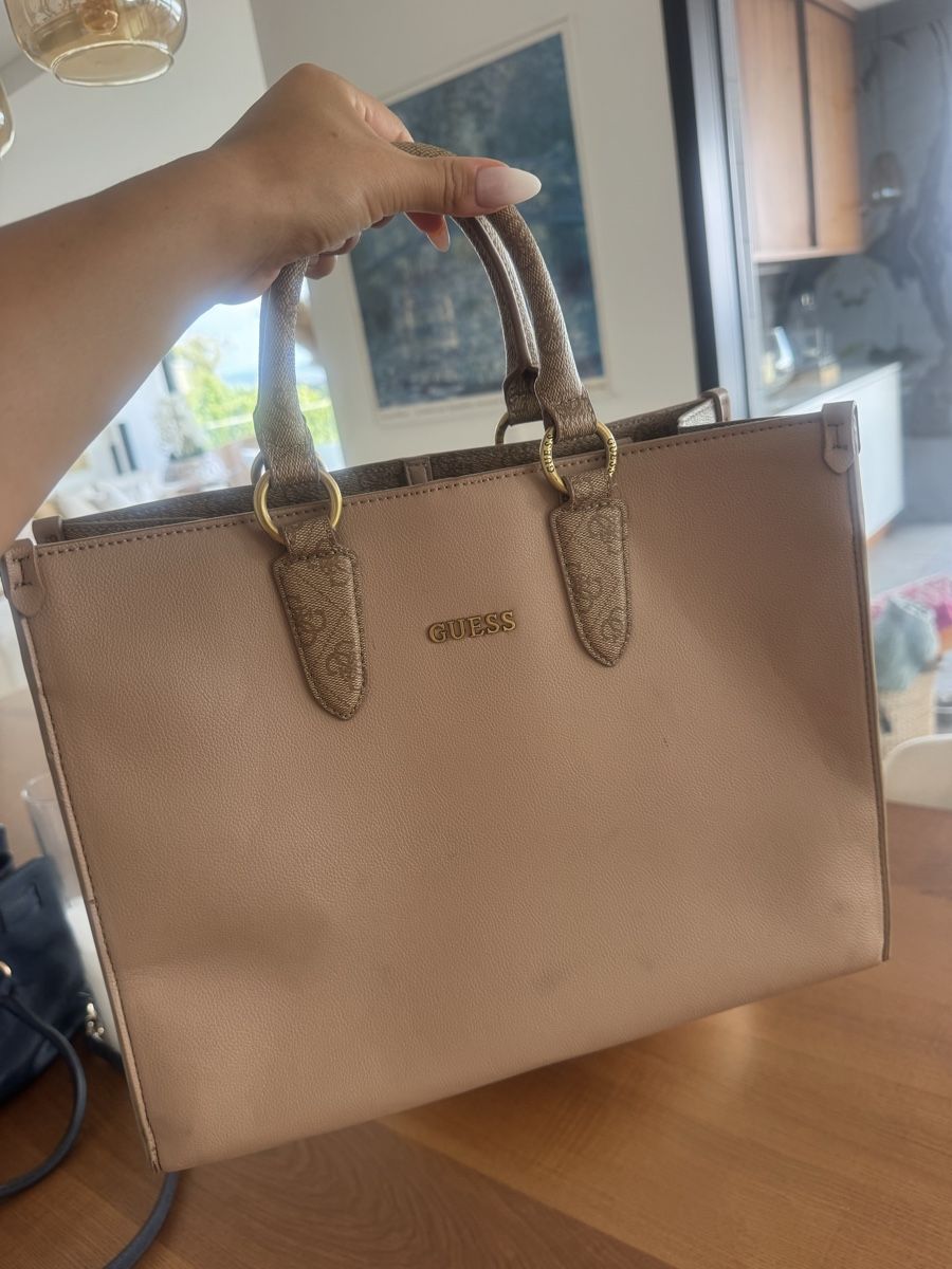 Guess Sacs femmes: Originale Guess Tasche in Beige – D'occasion à Nürensdorf par sel_m89m