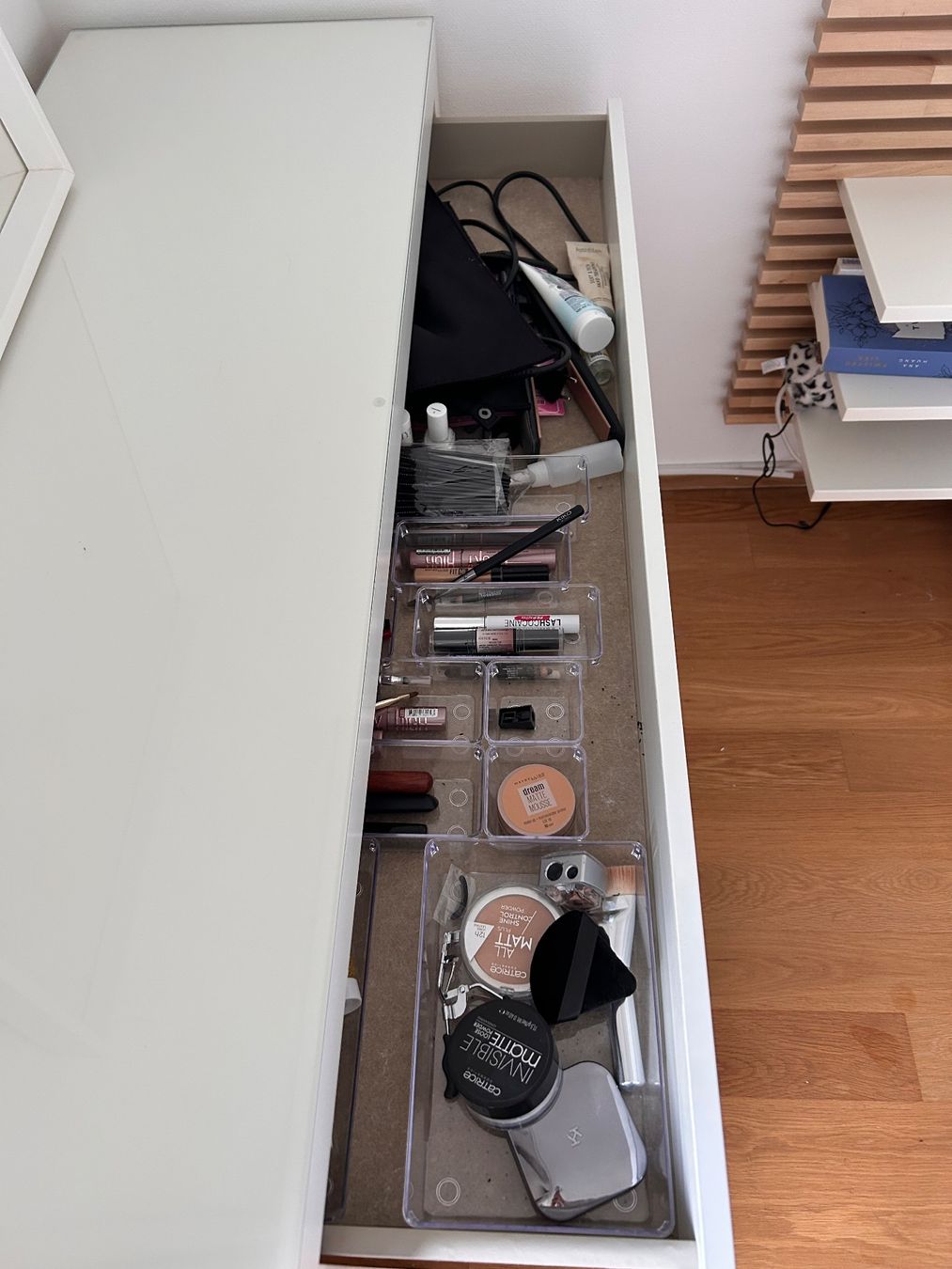 Ikea Schminktische: MALM Schminktisch – Gebraucht aus Gossau ZH von Xenia1712 2