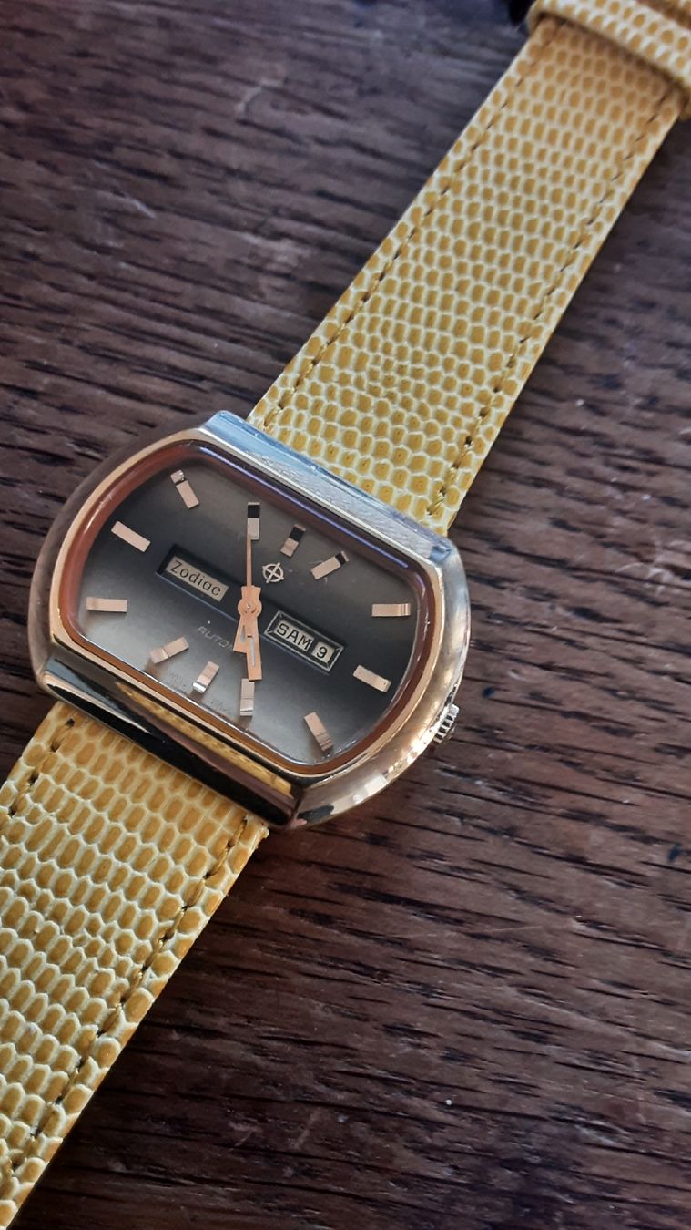 Swiss Orologi: Belle montre vintage  – Usato da Neuchâtel venduto da wyl_zxp8
