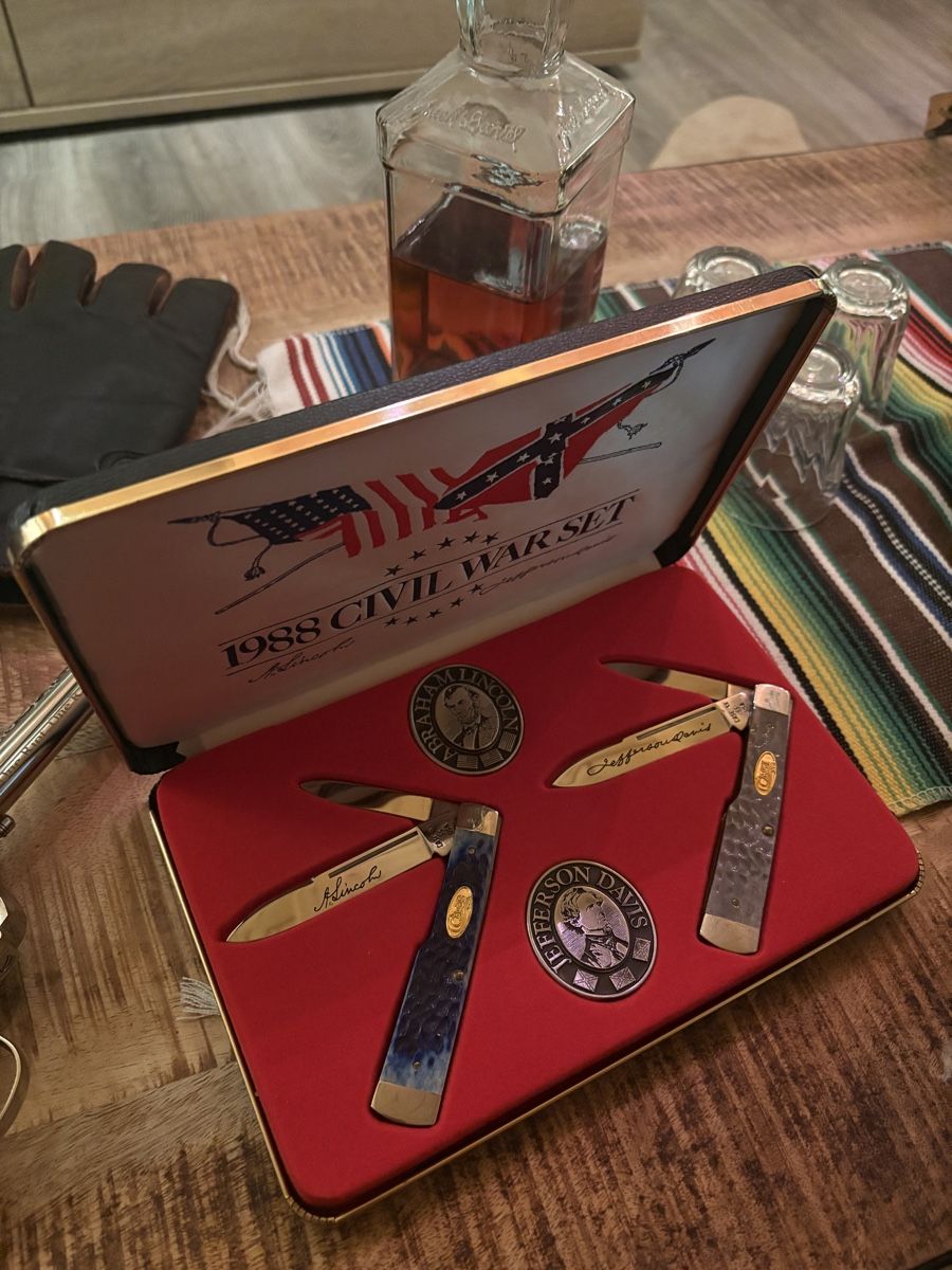 Accessori: Case - Civil War Commemorative Set – Nuovo (secondo la descrizione) da St-Pierre-De-Clages venduto da chapje