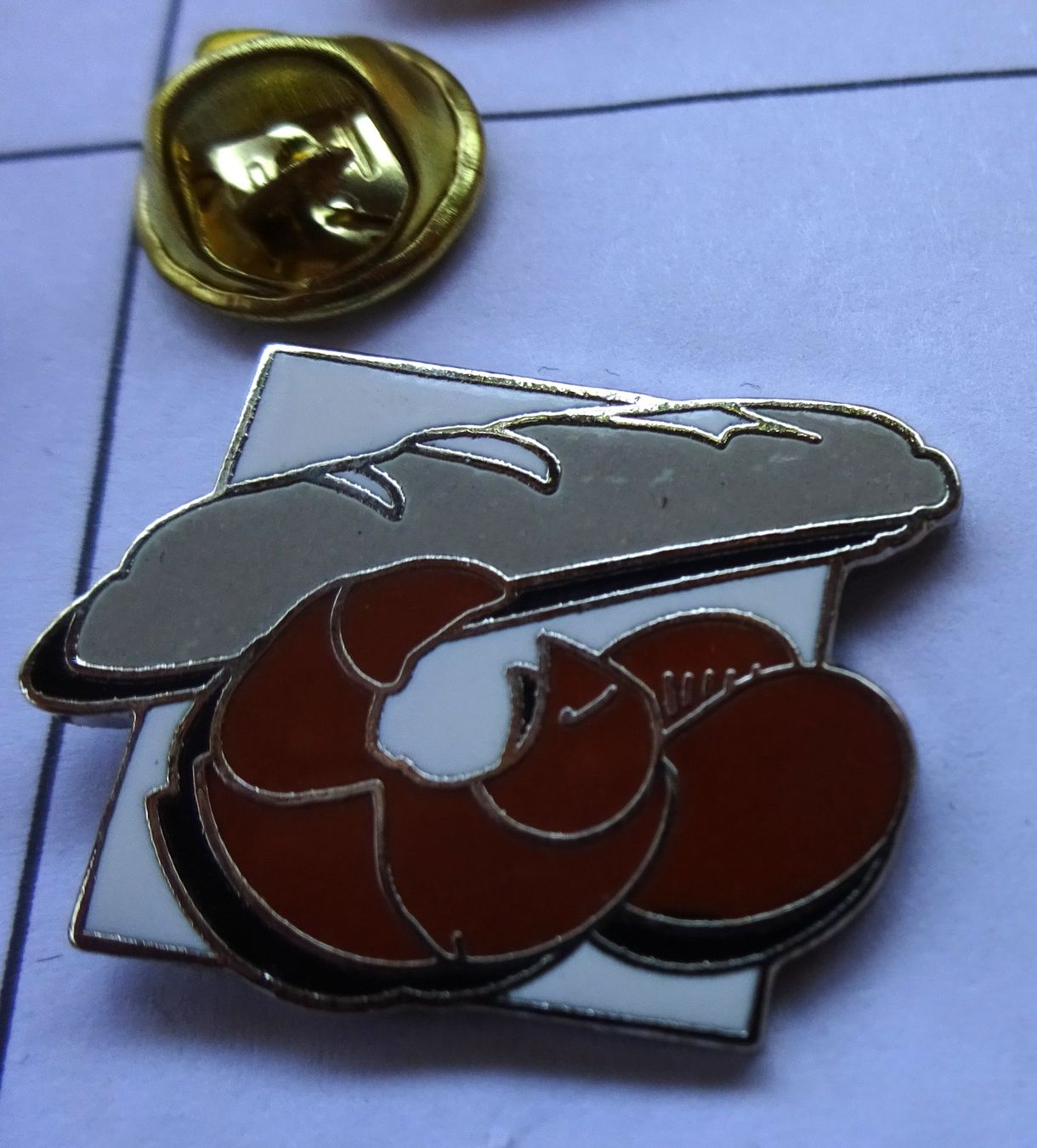 Plaquettes & Badges: Pin BROT  Gipfeli  Weggli – D'occasion à Utzenstorf par BUtter81