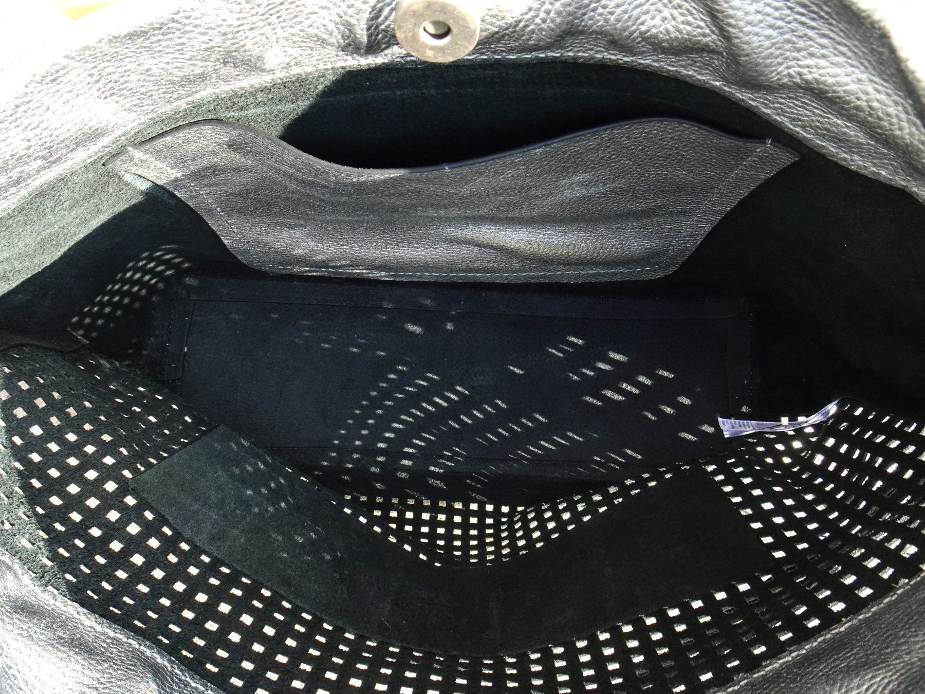 Esprit Borse da donna: Esprit Umhängetasche silber Leder Tasche – Usato da Winterthur venduto da blumeblau77 7