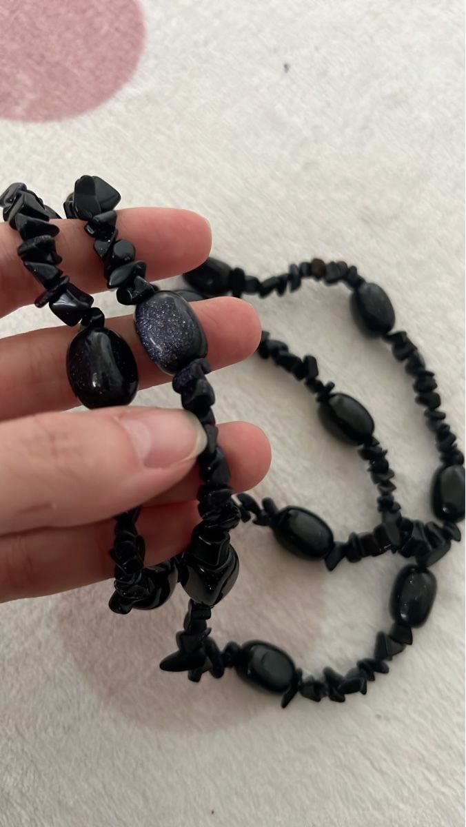 Colliers: Collier élégant en obsidienne noire – Neuf (Voir description) à Ropraz par Angy.ruiz