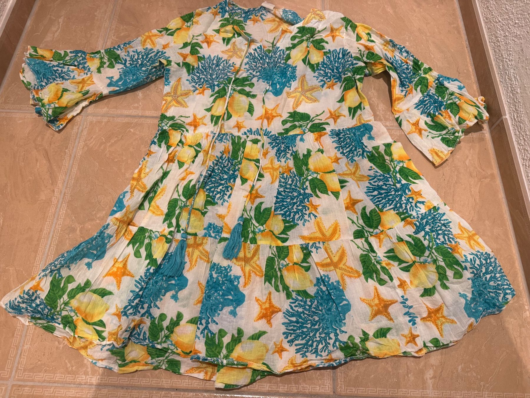 Kleider: Sumitra wunderschönes Kleid, M – Gebraucht aus Klingnau von Markus14
