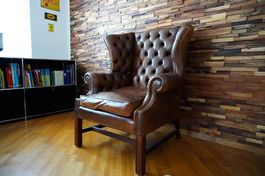 Vintage Chesterfield Ohrensessel