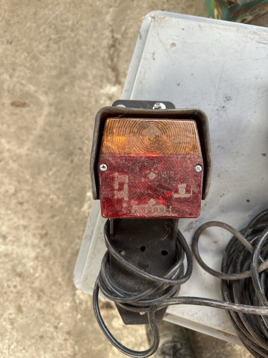 Anhänger: Anhänger Lichter mit Kabel gebraucht – Gebraucht aus Süderen von mae_d8d5 4