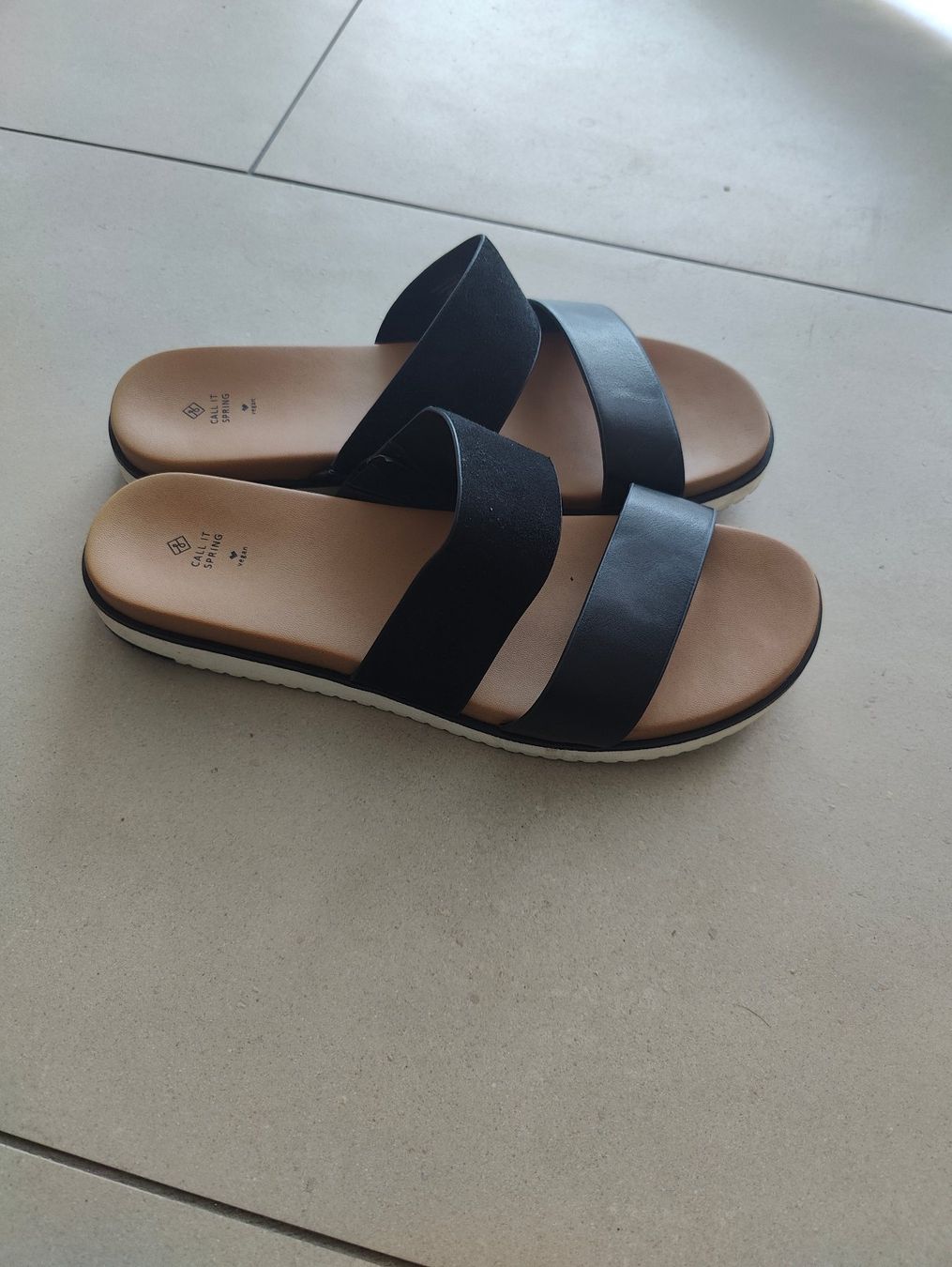 Scarpe da donna: vegane Sommerschuhe – Usato da Jona venduto da Curtis90 1