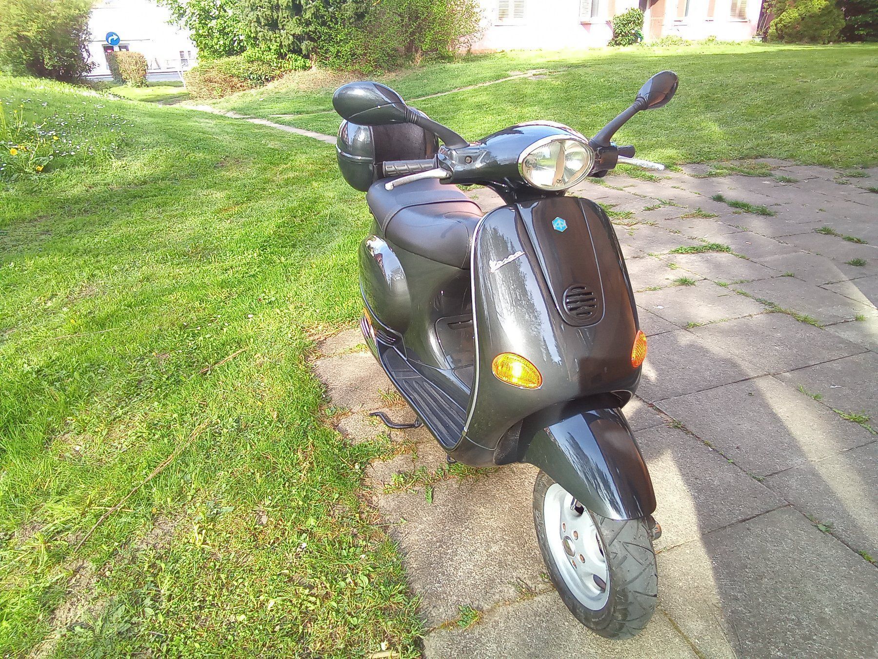 Piaggio Scooter: Piaggio Vespa ET4 125 – Usato da Schlieren venduto da bluesman63 2