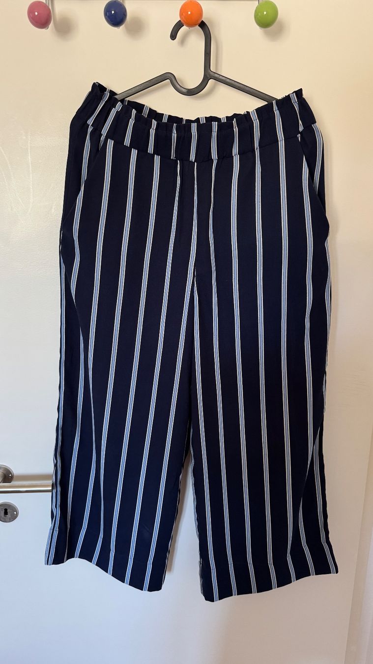 H&M Hosen: H&M Sommer Stoffhose, gestreift, Gr. 38 – Gebraucht aus Luzern von Ecila007
