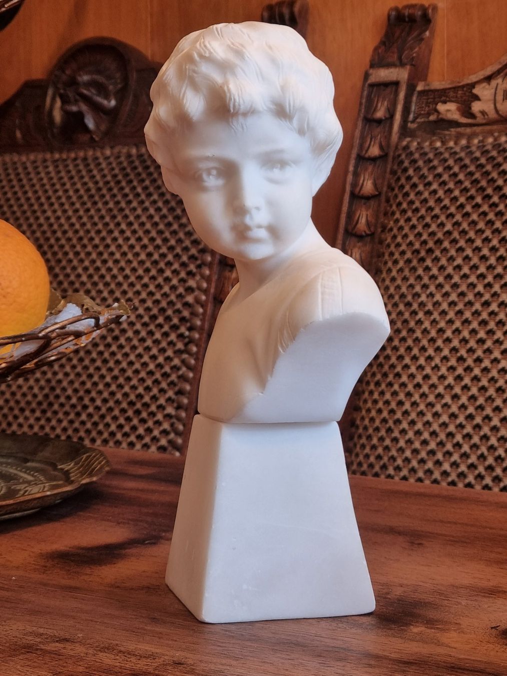 Sculptures & Statues: Signierte Alabaster-Kinderbüste – D'occasion à Scharnachtal par devin03 4