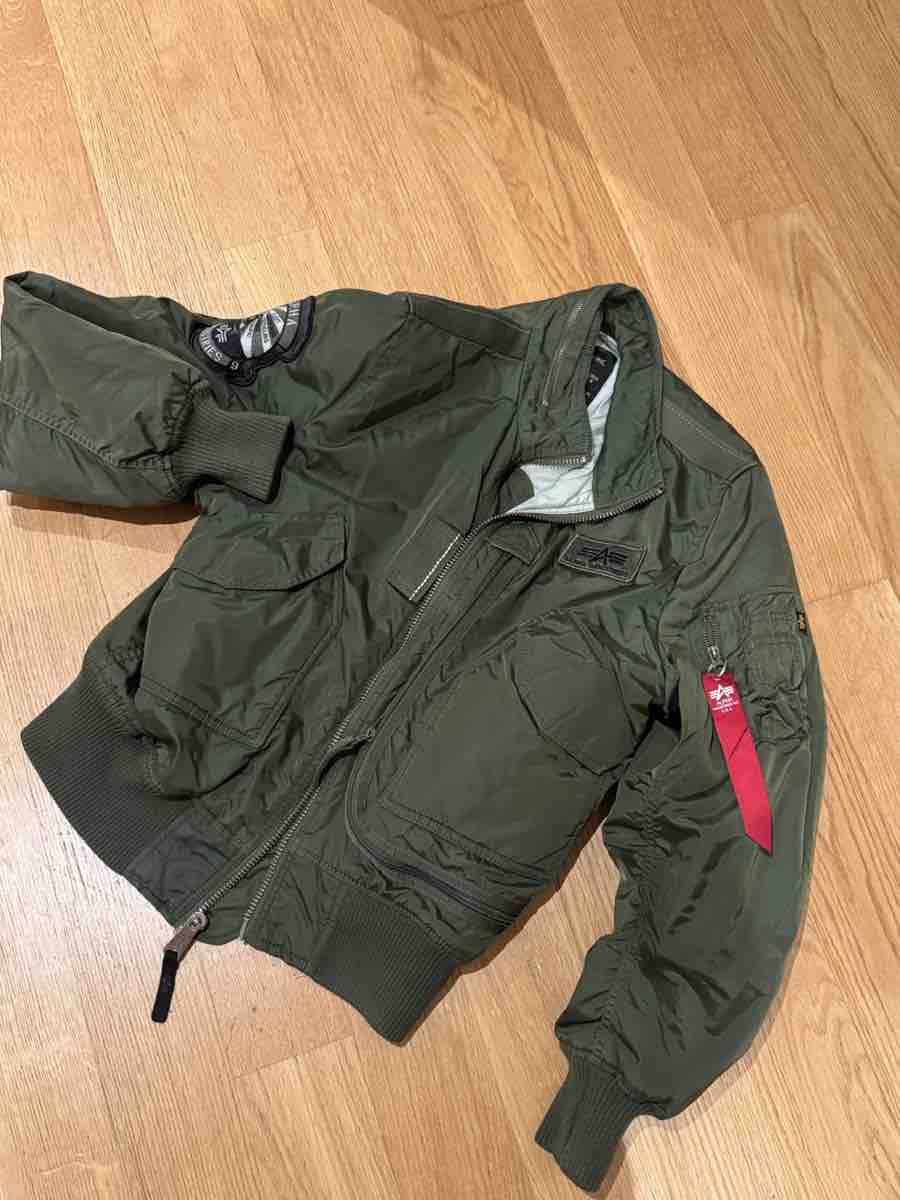 Alpha Industries Giacche: Alpha Industries Bomber Jacket Olive Green Size M – Nuovo (secondo la descrizione) da Rümlang venduto da Fox_19