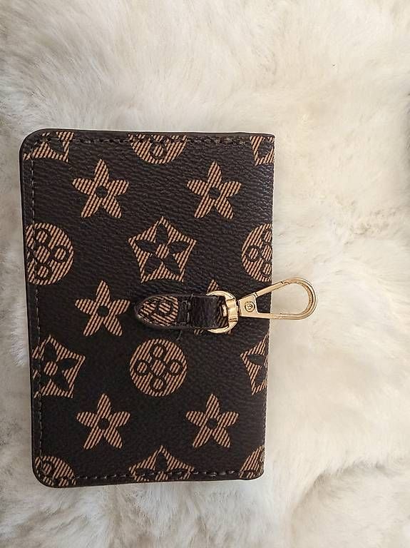 Taschen für Damen: Tasche mit Extras – Gebraucht aus Lohn-Ammannsegg von YAS_85 4