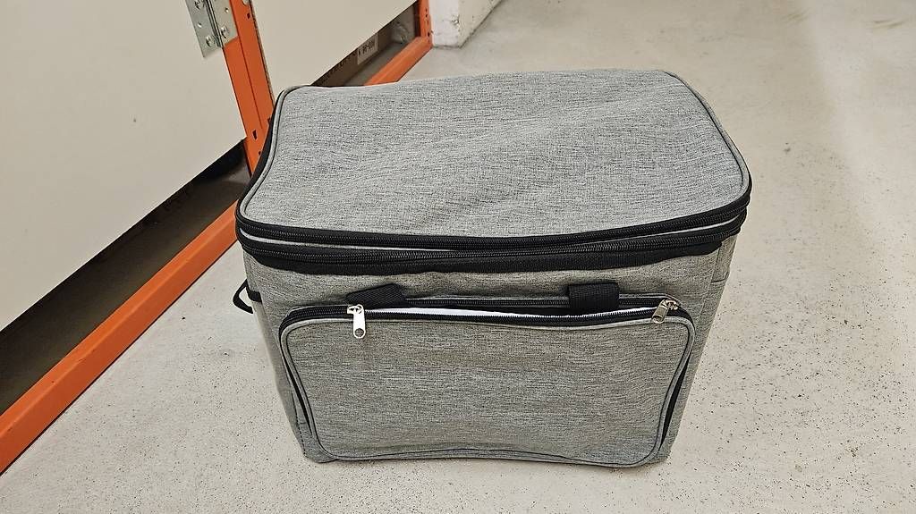 Sacs: Tasche für Wolle – D'occasion à Oberkirch LU par chroeschi79 1