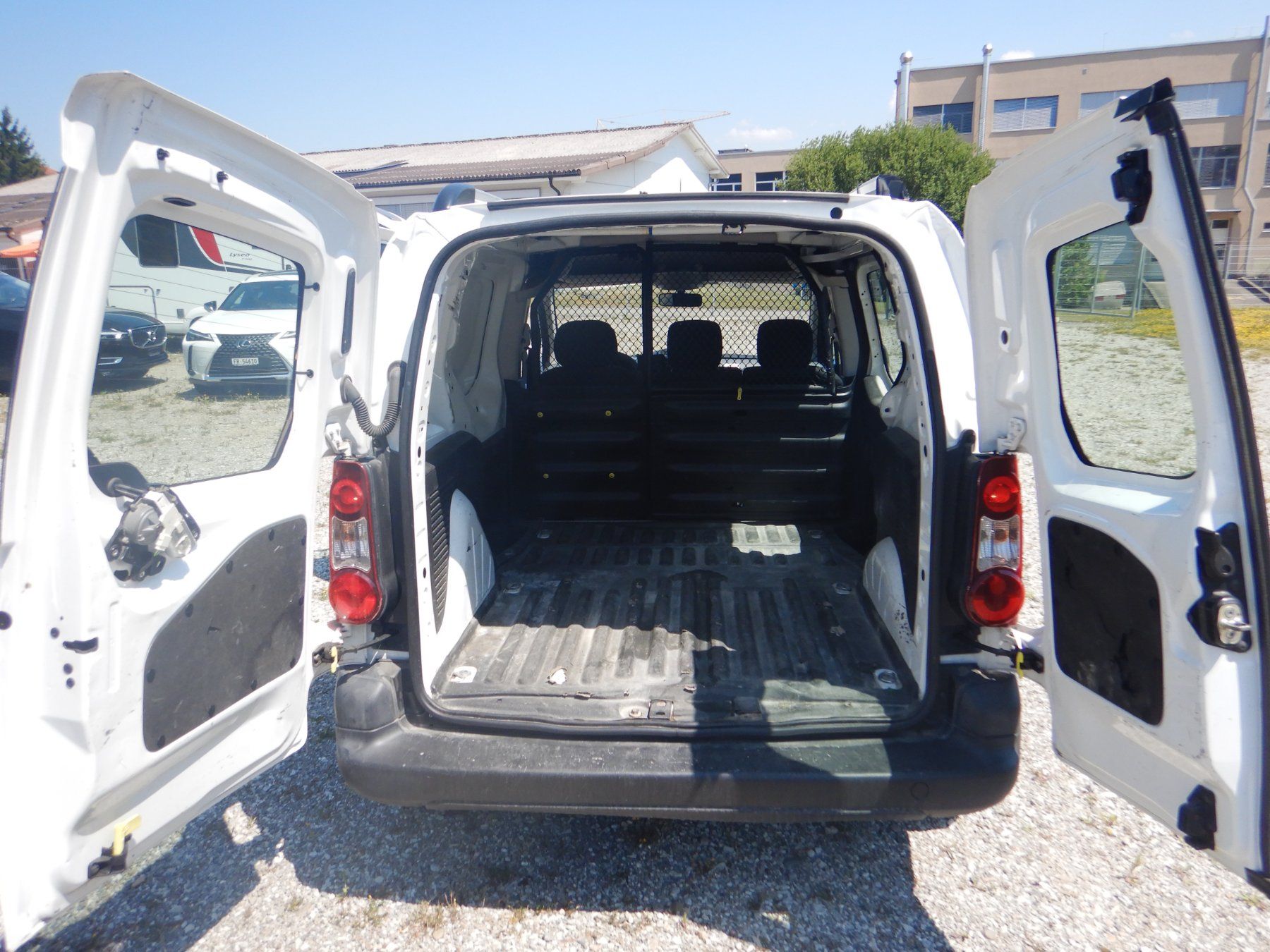Citroën Veicoli commerciali: Citroën Berlingo 1.6 HDi – Usato da Fribourg venduto da OFAIL 6