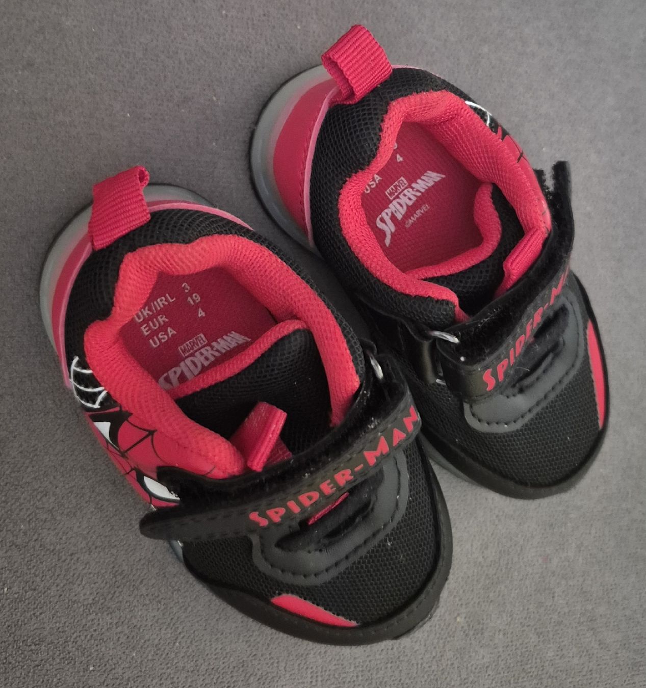 Primark Chaussures garçon: Kinderschuhe Spiderman, Gr. 19 – Neuf (Voir description) à Schmitten FR par Sam2525 1