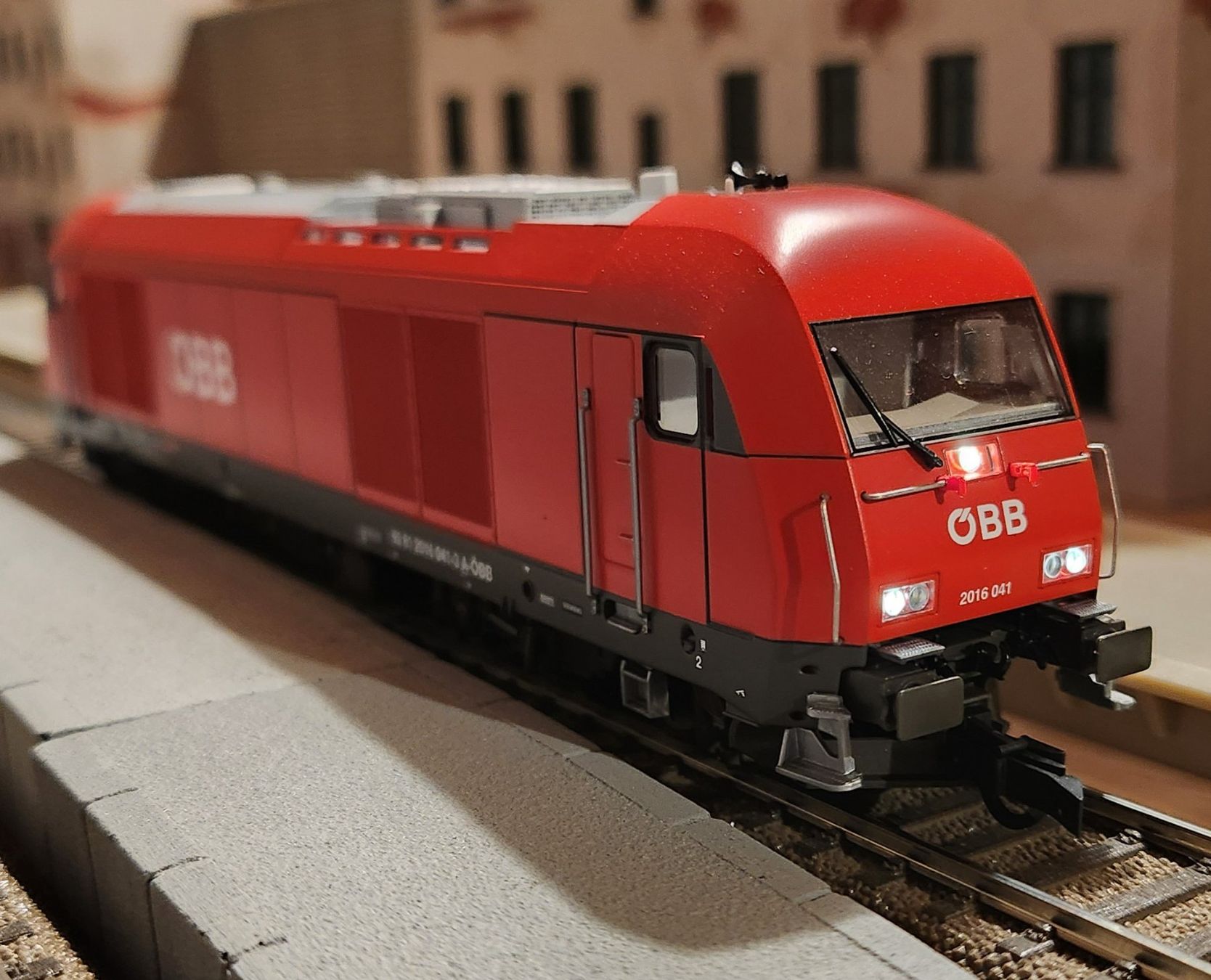 Roco Modellini di ferrovie: Roco ÖBB Rh 2016 DCC Sound – Nuovo (secondo la descrizione) da Wittenwil venduto da ced_q8j7 6