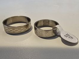 2 Stk. Ringe aus Edelstahl, Freundschaftsringe Gr. 21/19