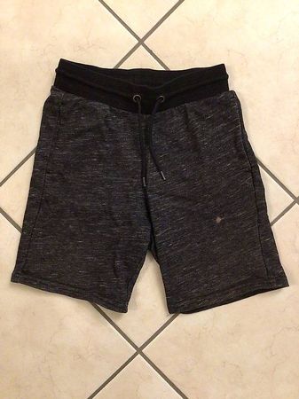 Kurze Hose Größe 128