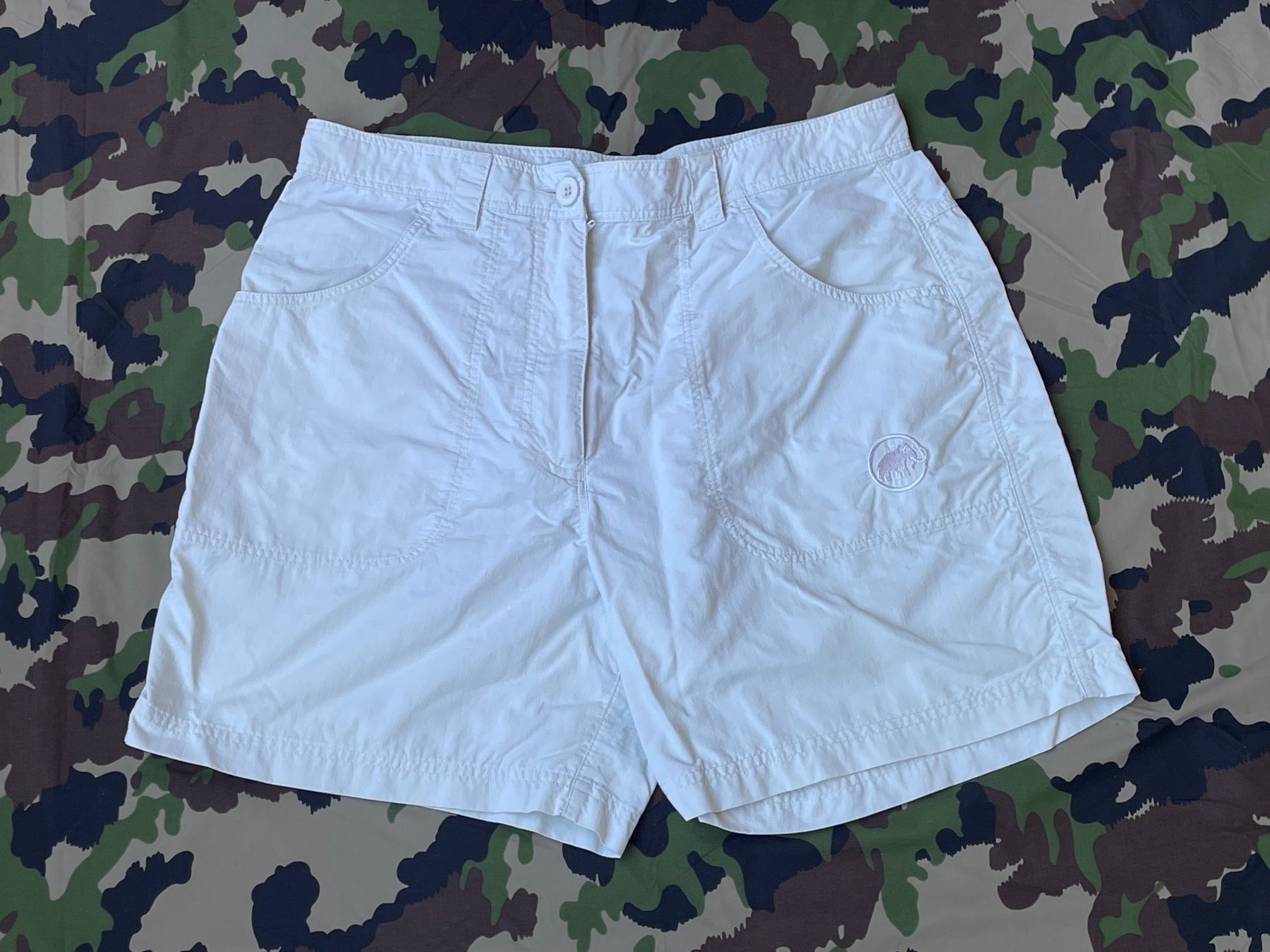 Mammut Pantaloni: Mammut Short ripstop Sz 38 – Usato da Zürich venduto da le_souk