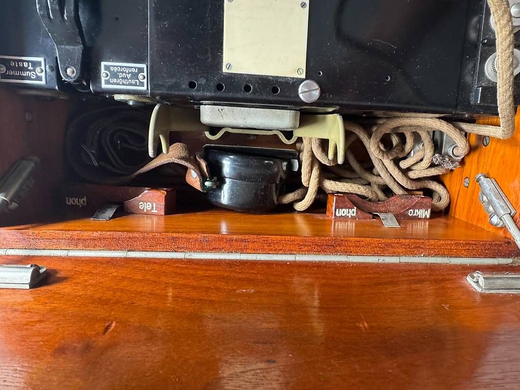 Telefone: Original Schweizer Armeetelefon Modell 1932 – Gebraucht aus Sils im Domleschg von pet_w8vp 4