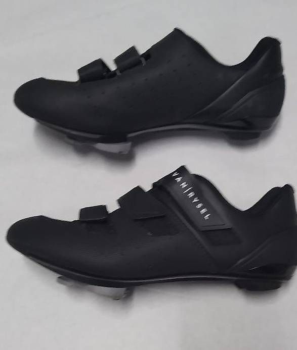 Ersatzteile: Chaussures et pédales pour vélo de route – Gebraucht aus Romanel-s-Lausanne von philurner 1