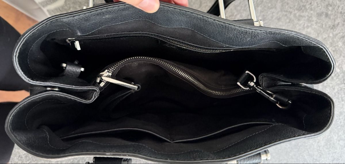 Hugo Boss Borse da donna: Hugo Boss black leather work handbag – Usato da Zürich venduto da Vera_Ma 4