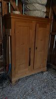 Massivholzschrank in Umiken (Brugg) ab 1CHF