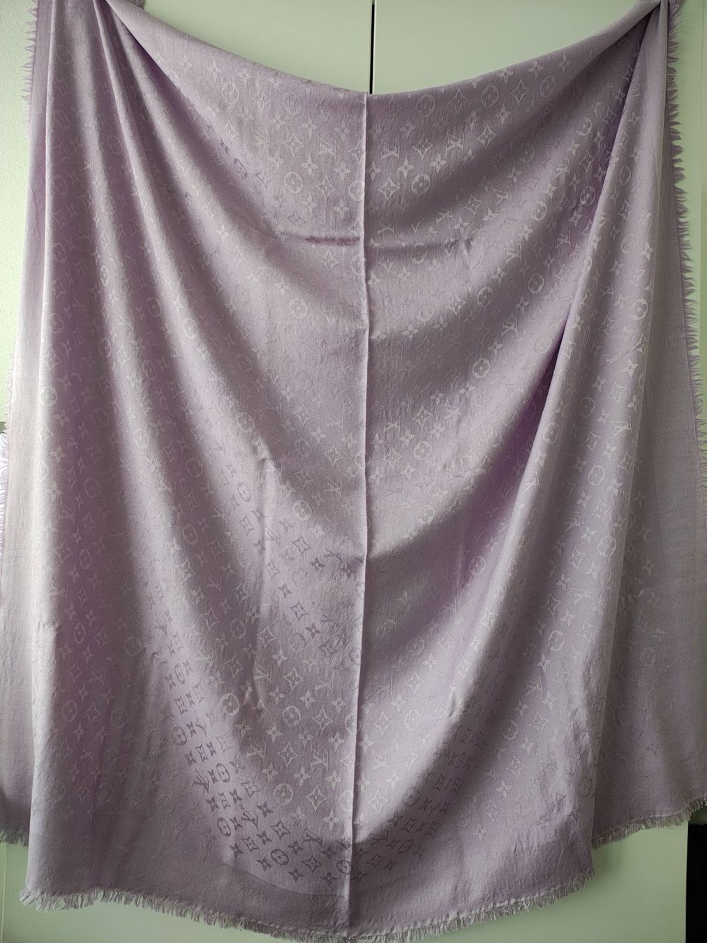 Louis Vuitton Foulard & Sciarpe: Louis Vuitton Schal - pastell lila – Usato da Winterthur venduto da Husakeva 2