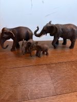 Elefantenfamilie (u.a. Schleich)