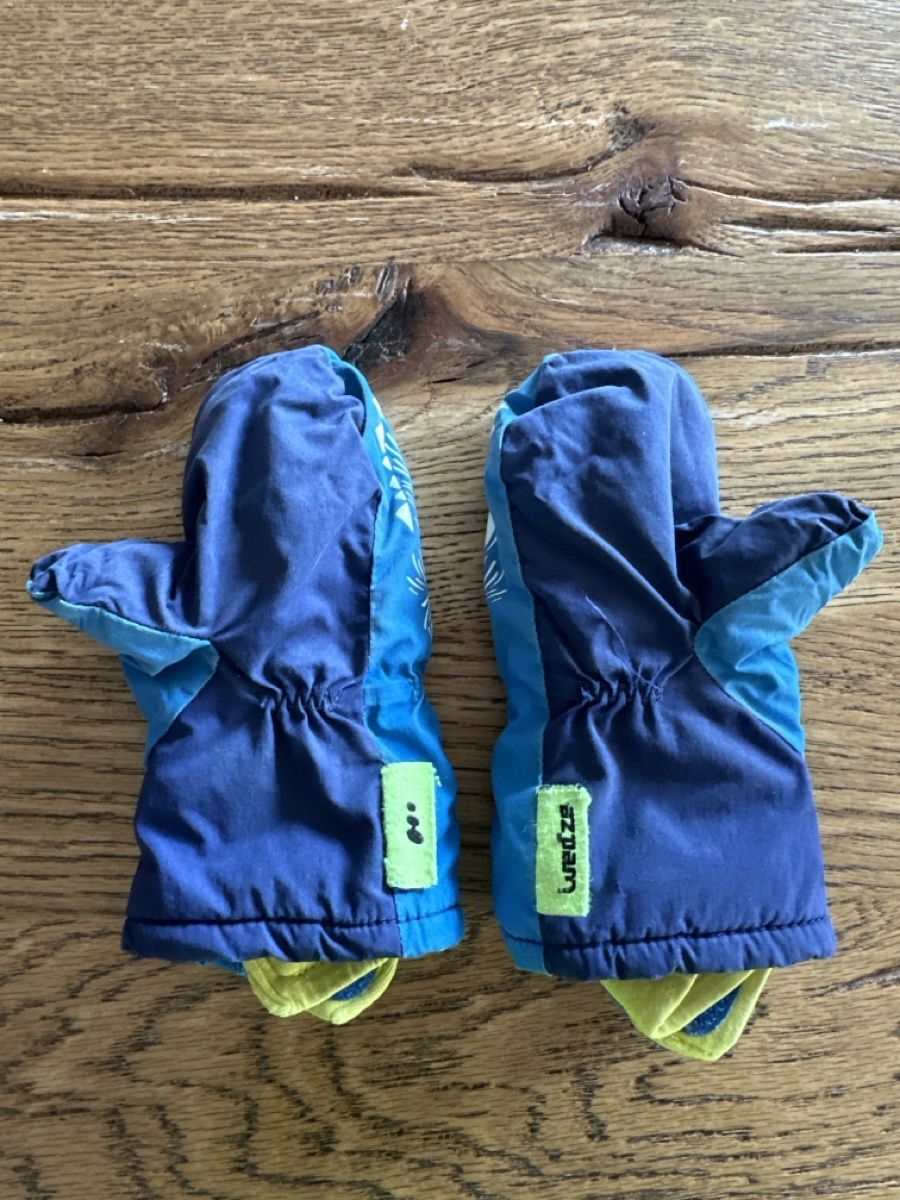Decathlon Gants: Kinder Skihandschuhe – D'occasion à Zürich par chemostat 1