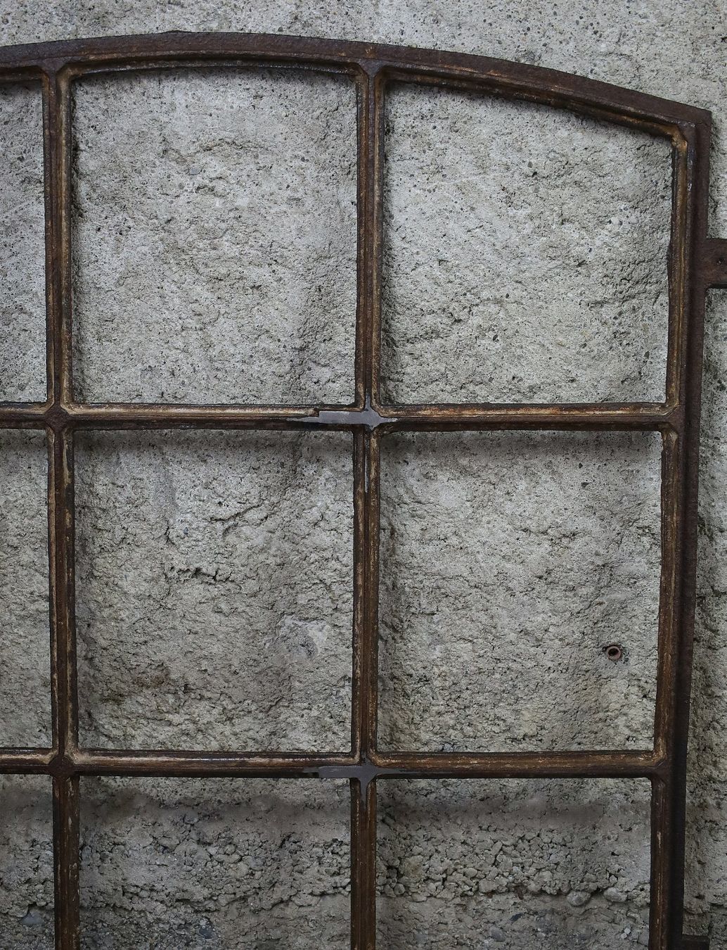 Fenster: grösseres Gusseisenfenster, Eisenfenster – Gebraucht aus Birrwil von brandschatz_birrwil 9