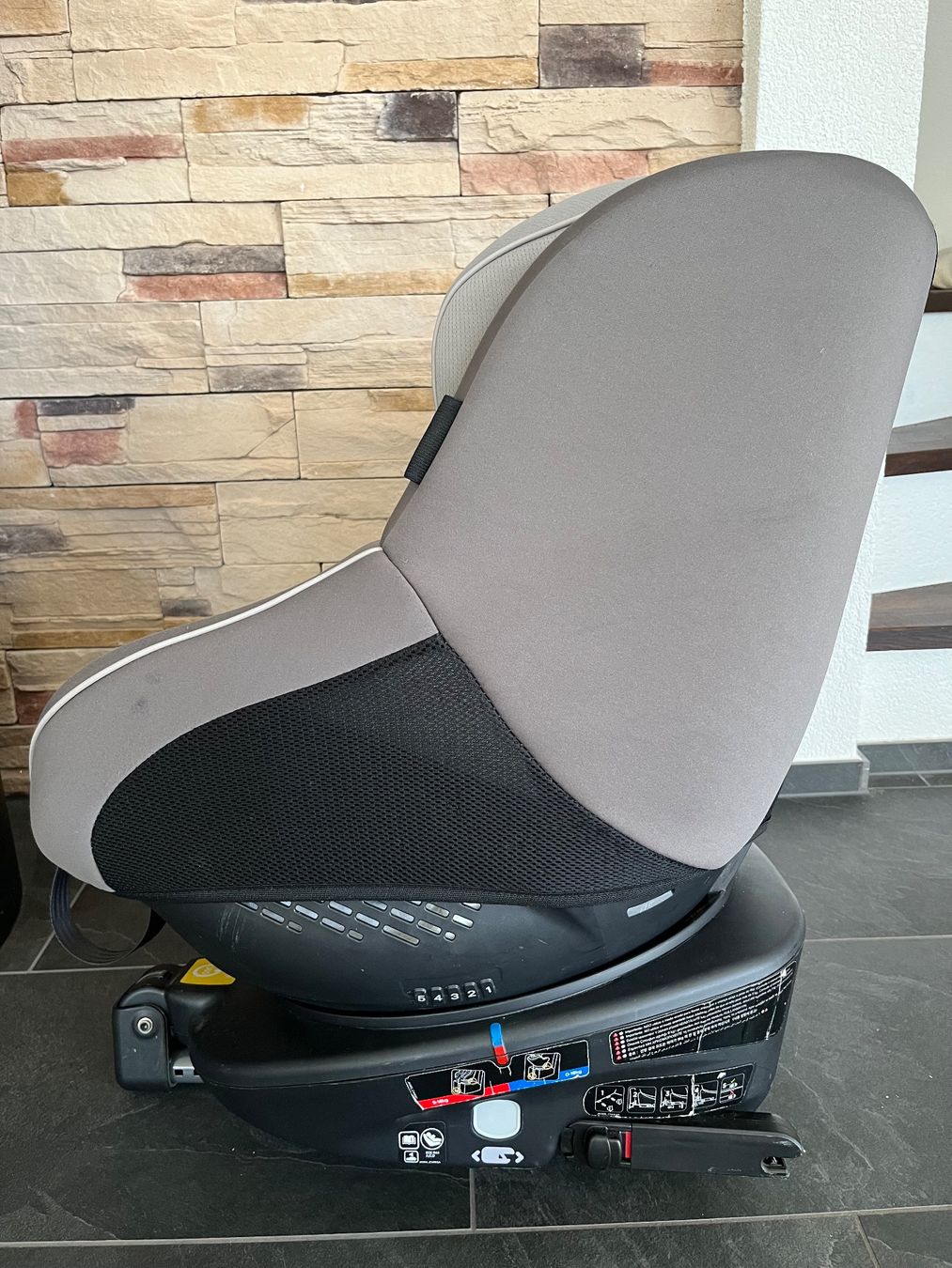 Joie Seggiolini per auto: Joie Spin 360 - Kindersitz – Usato da Ehrendingen venduto da emm_7d8k 4