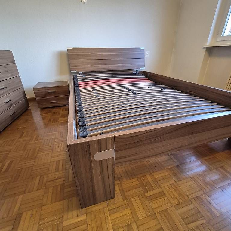Letti: Schlafzimmer Möbel u. Bett – Usato da Gamprin venduto da Holzkunst.