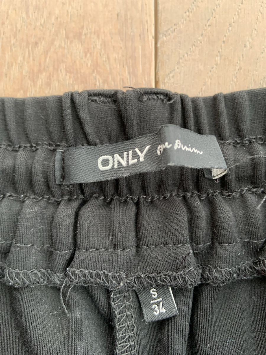 Only Hosen: Stoffhose von ONLY – Gebraucht aus Tafers von Helgi5 1