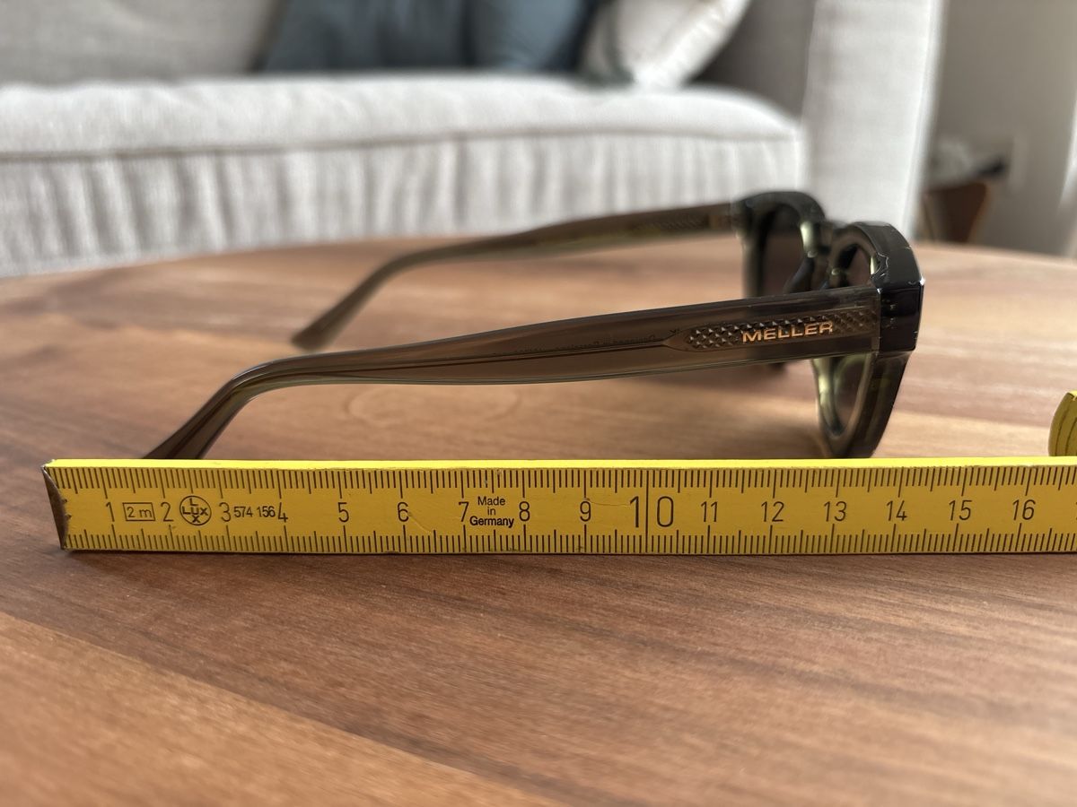 Brillen & Gläser: Sonnenbrille dunkelgrün – Gebraucht aus Zürich von EnikoDrum 3