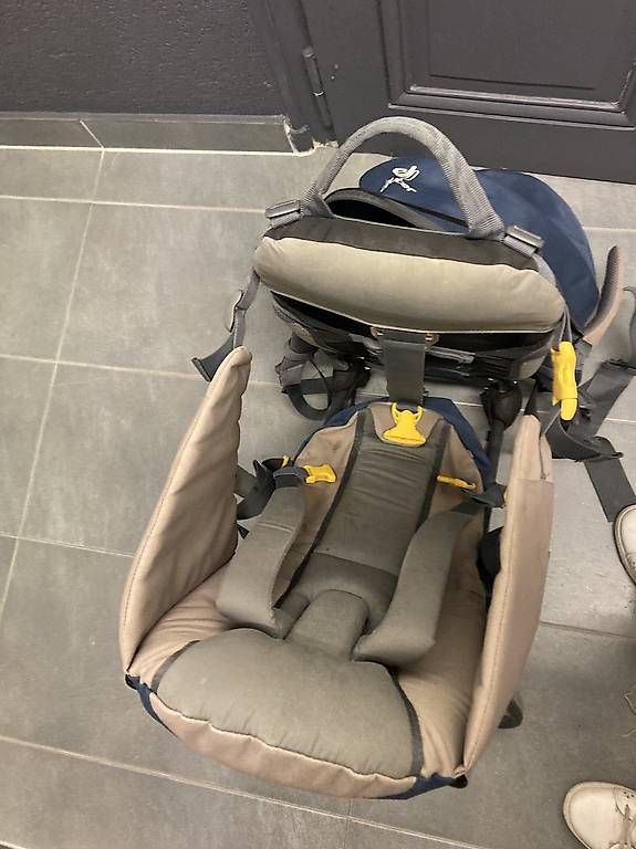 Deuter Marsupi portabebè: Sac de randonnée porte-bébé Deuter – Usato da Genève venduto da emi_j2sc 3