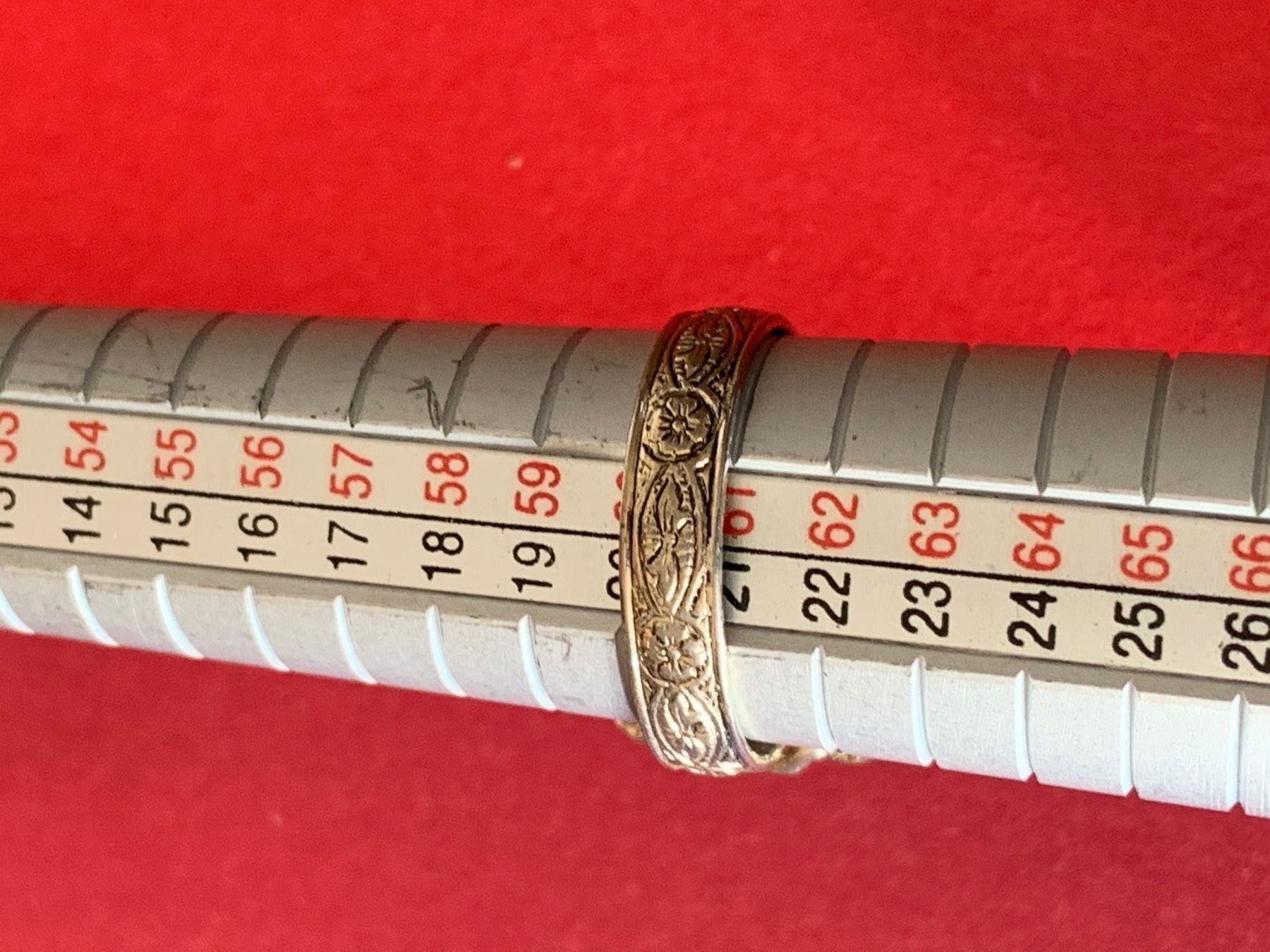 Ringe: Vergoldeter Ring  grüner stein! Rg 61 – Gebraucht aus Dittingen von Bellevista 2