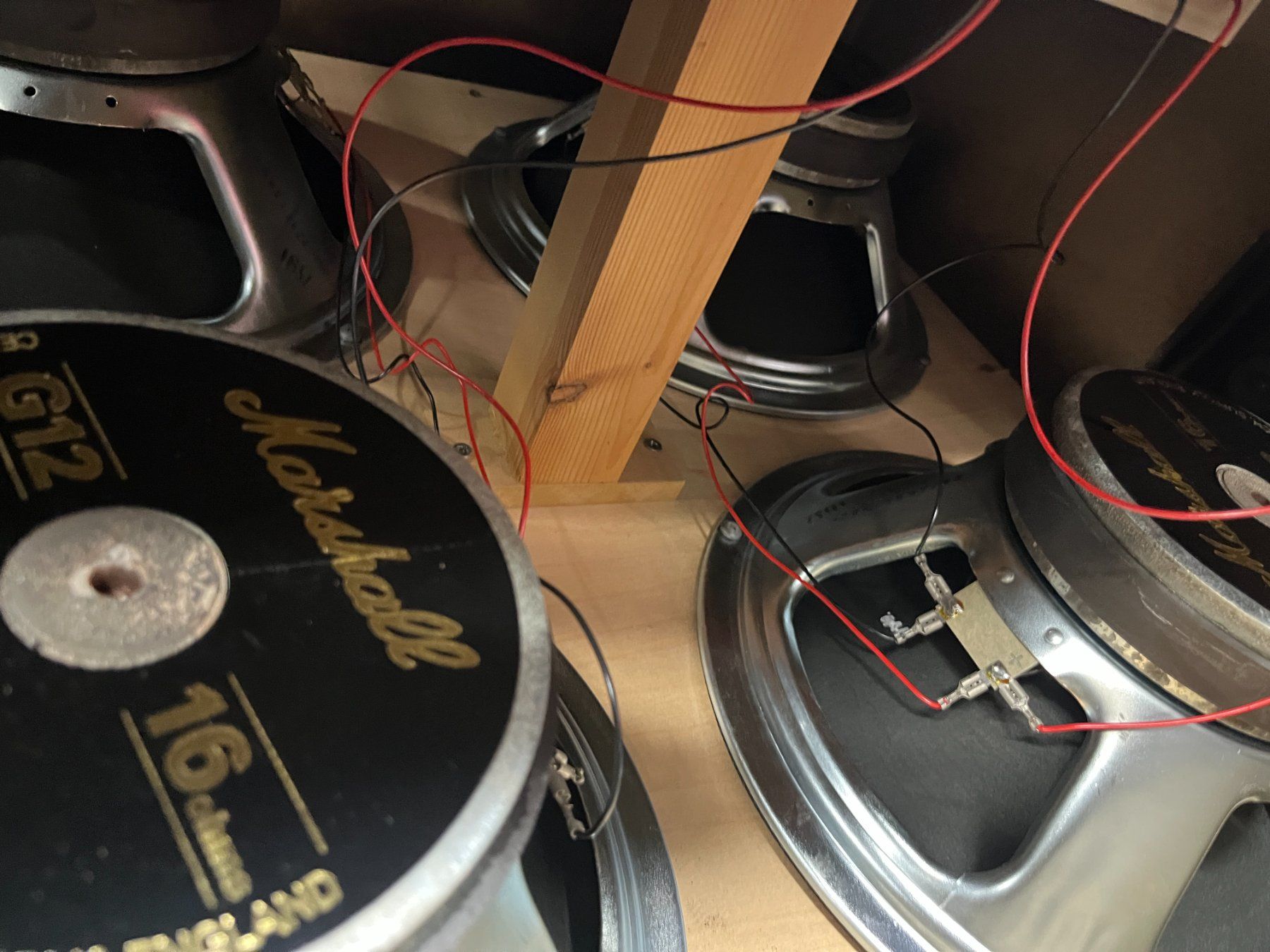 Amplificatori: Marshall 4x12 Slash Box 1960BV Version - Celestion V30 – Usato da Rheinfelden venduto da AH5150 6