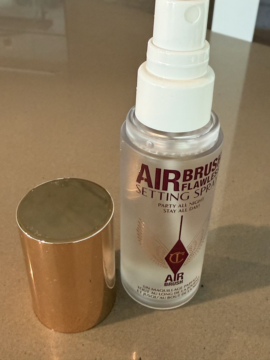 Charlotte Tilbury Make-up: Charlotte Tilbury Airbrush Flawless Setting Spray 100ml – Nuovo (secondo la descrizione) da Ottenbach venduto da Suni_82 1