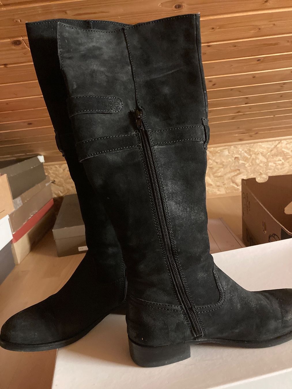 Scarpe da donna: Bottes hautes en daim/ 38 – Usato da Evionnaz venduto da roh_l5yz 1