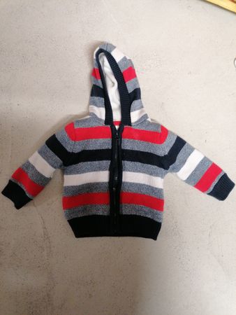 Warme Babyjacke gestreift mit Kapuze Gr. 68