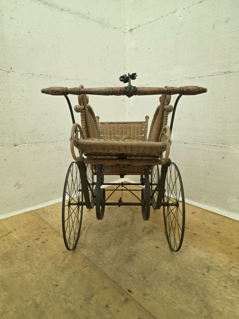 Carrozzine: Antiker Kinderwagen – Usato da Münchenbuchsee venduto da LuupBrocki 2