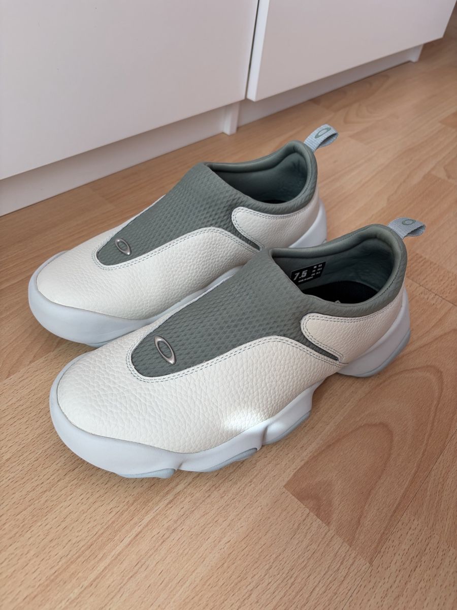 Oakley Scarpe da uomo: Oakley sneakers – Usato da Hünibach venduto da rut_hlg5 1