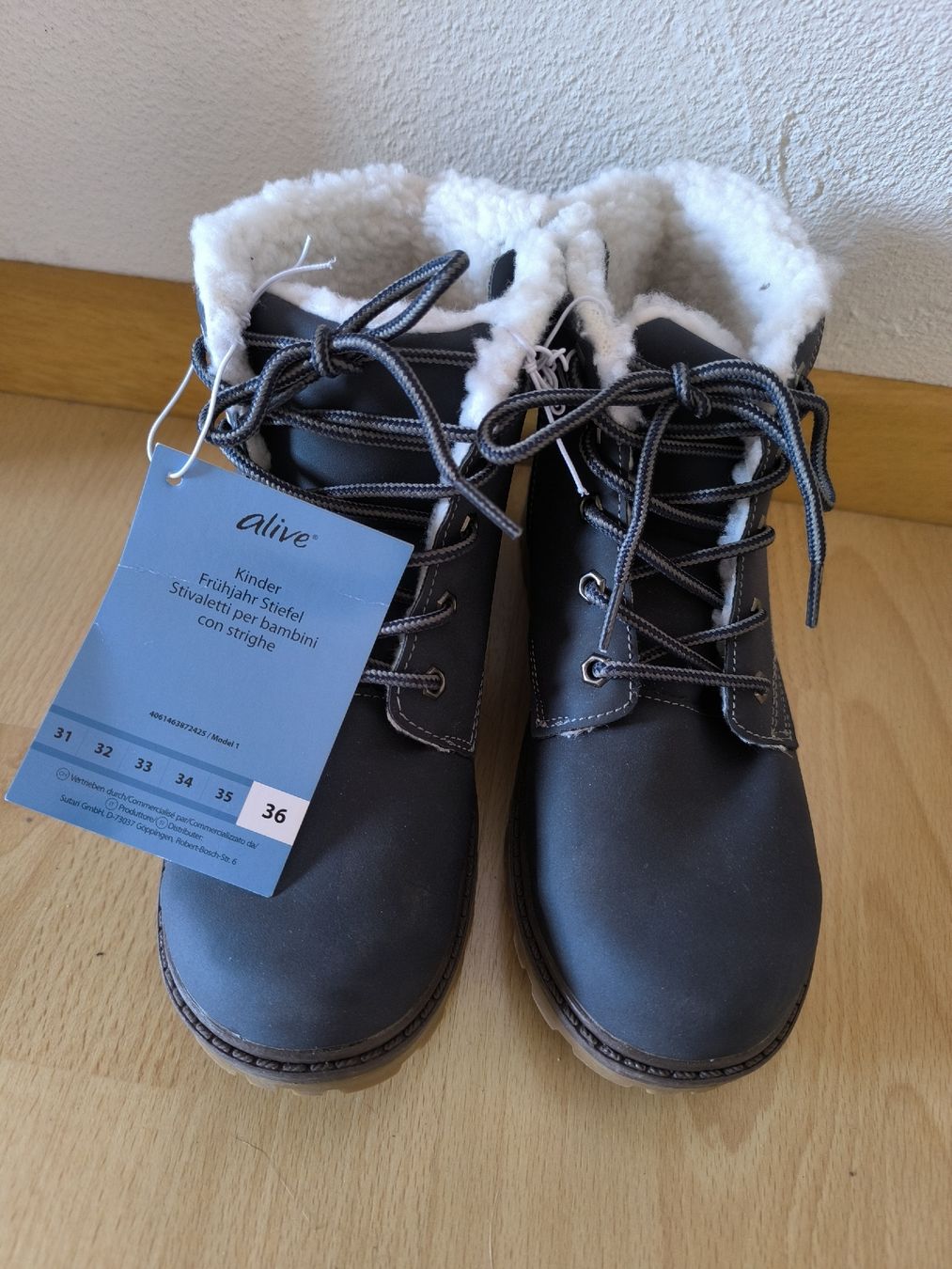 Chaussures garçon: chaussures hiver 36 neuves – Neuf avec emballage d'origine à Arnex-sur-Orbe par mbdaso 1