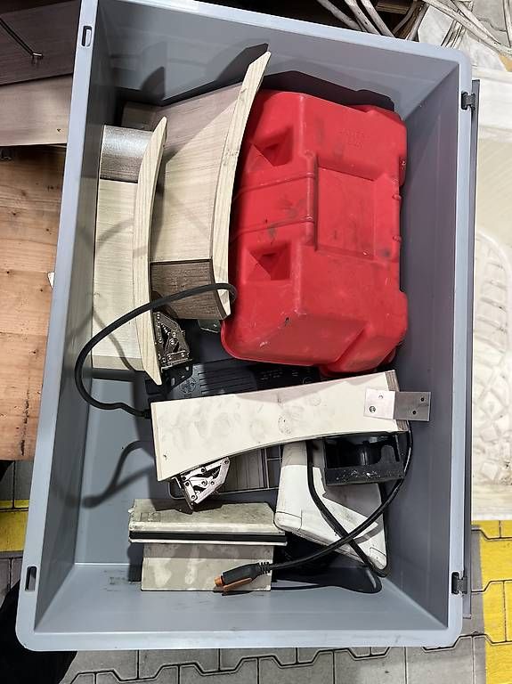Veicoli da campeggio: Camper / Wohnmobil Einbaumöbel – Usato da Gipf-Oberfrick venduto da rschaerer1 2
