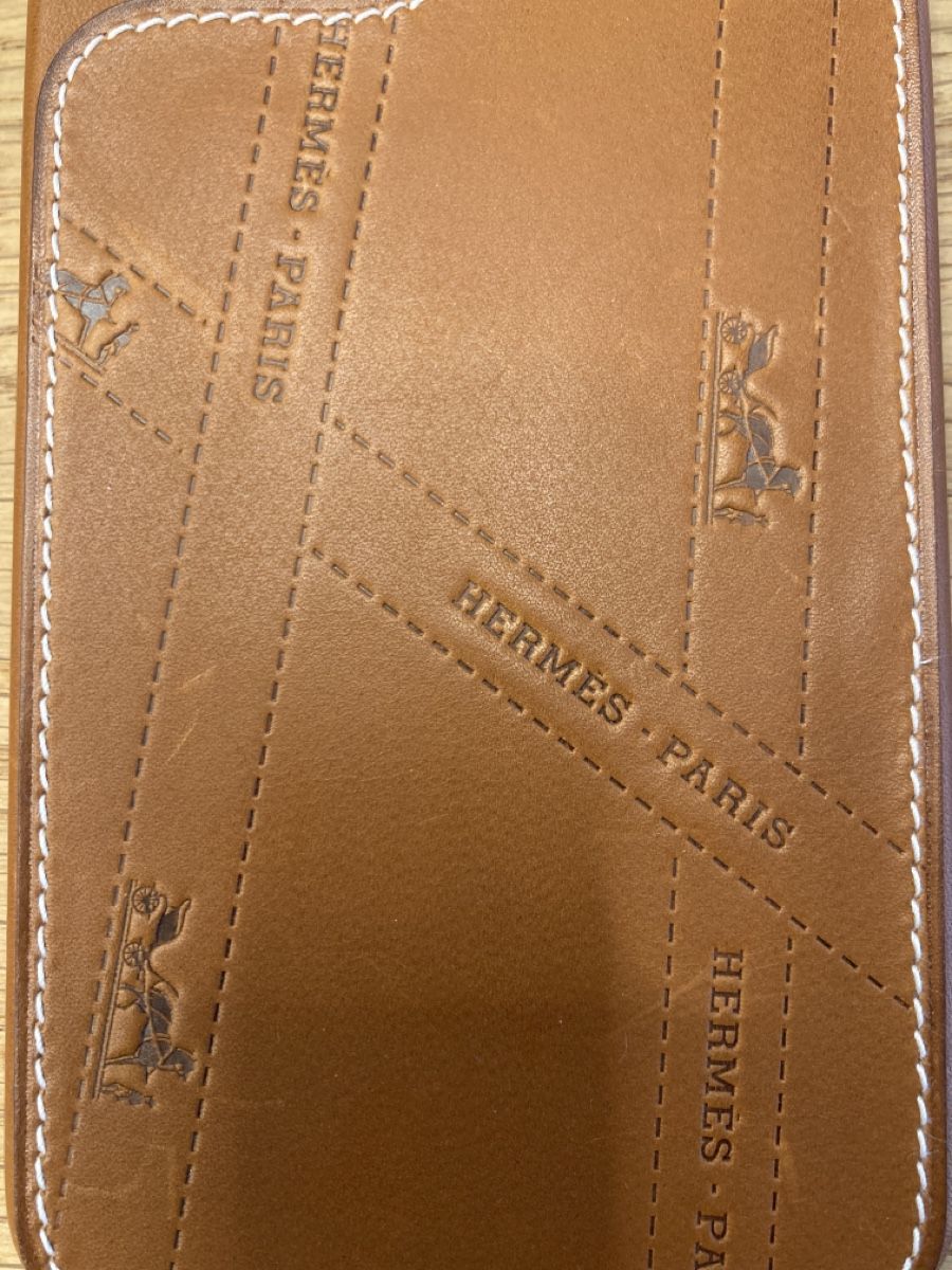 Hermès Covers & Schutzfolien: Hermès Bolduc case with MagSafe for iPhone 12 and iPhone 12 – Neu (gemäss Beschreibung) aus Zug von  6