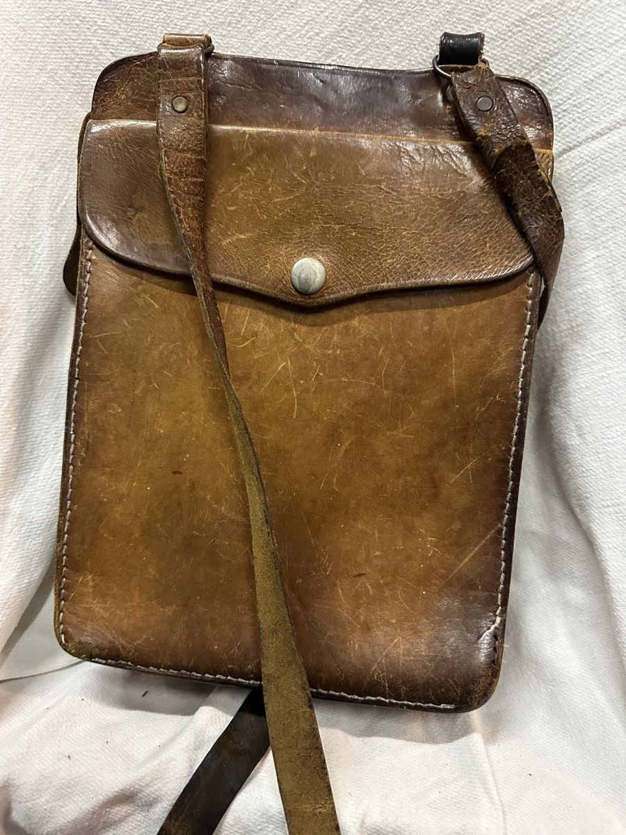 Taschen: Ledertasche vintage – Gebraucht aus Reinach AG von rares75 2