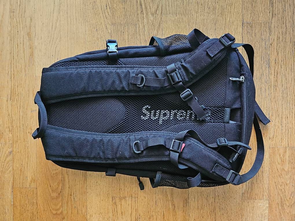 Zaini: Supreme SS15 Cordura Rucksack – Usato da Basel venduto da nav_h662 1